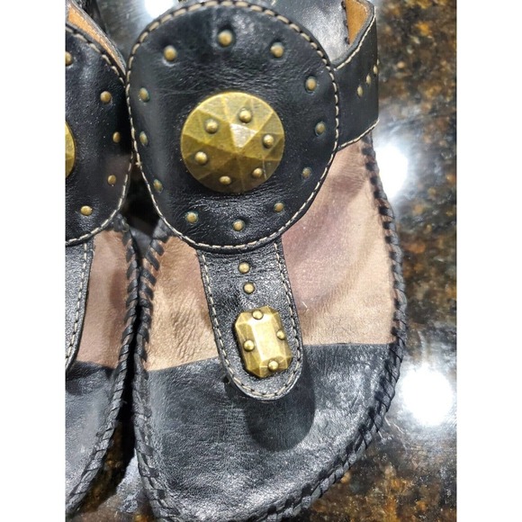 Clarks Artisan Collection Women's Black Leather Upper T-strap Wedge Sandals 8M - Picture 4 of 12